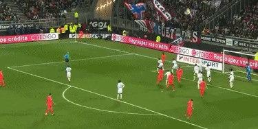 马卡：皇马击败16家俱乐部成功截胡，签下西协乙19岁新星雷索拉（马卡报：皇马击退16家竞争者，截胡签下19岁西协乙新星雷索拉）