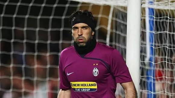 约罗：我们需要处理好压力，压力不会改变我们的比赛方式（约罗：学会应对压力，但我们的打法不会改变）