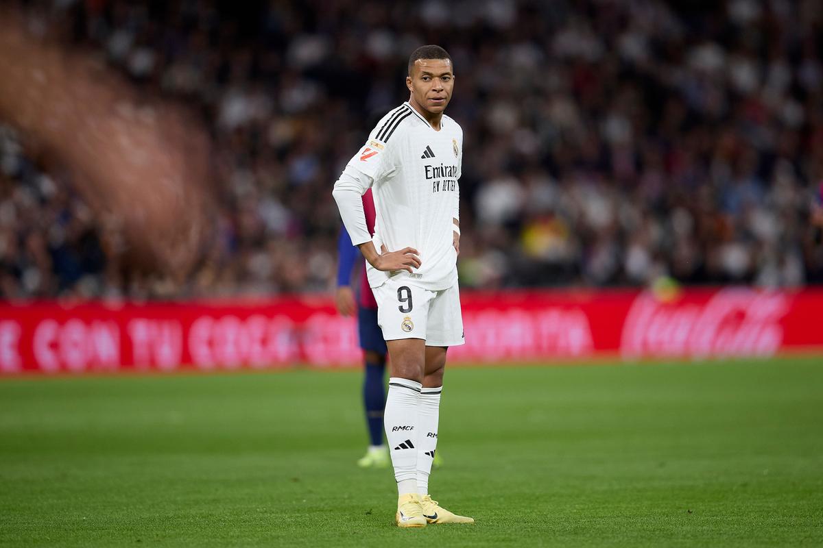 北青：U22国足已前往迪拜备战U23亚洲杯，将踢四场热身赛（北青：U22国足赴迪拜备战U23亚洲杯，计划进行四场热身赛）