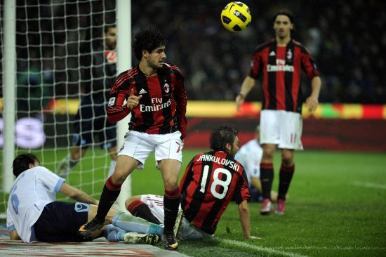 斯基拉：斯帕莱蒂要求尤文冬窗签中场指挥官和边后卫（斯基拉：斯帕莱蒂希望尤文冬窗补强，引进中场核心与边后卫）