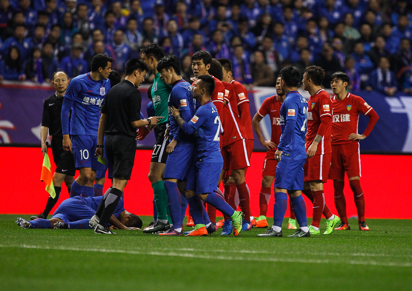 那不勒斯vs尤文：麦克托米奈首发，伊尔迪兹、小孔塞桑出战（那不勒斯对阵尤文：麦克托米奈先发，伊尔迪兹、小孔塞桑登场）