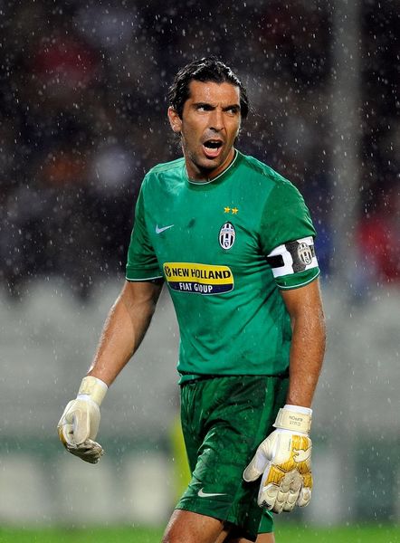 21世纪三位六冠王教练（21世纪三大六冠主帅）