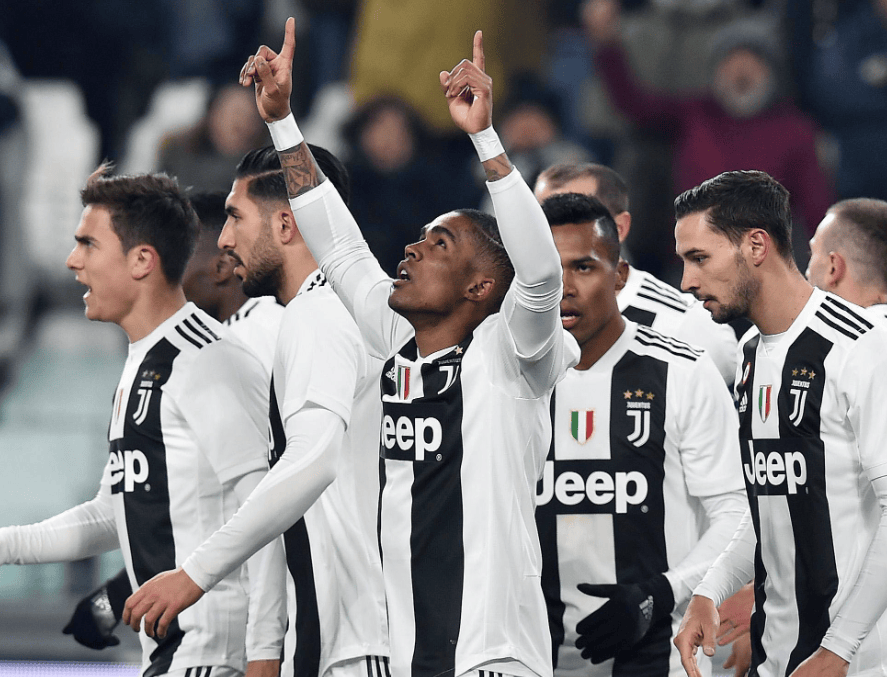 贝蒂斯 - 巴塞罗那：拉卡尔图哈的榜首之争（拉卡尔图哈榜首大战：贝蒂斯对决巴塞罗那）