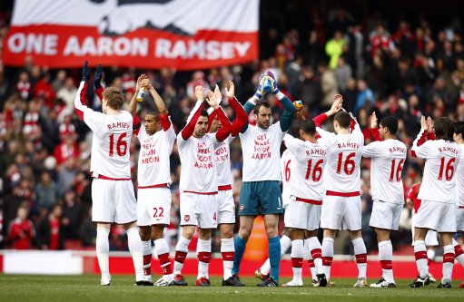 2025／26赛季英超：曼城赚翻了！哈兰德练成绝世头功（2025／26英超：曼城盆满钵满，哈兰德头球无双）